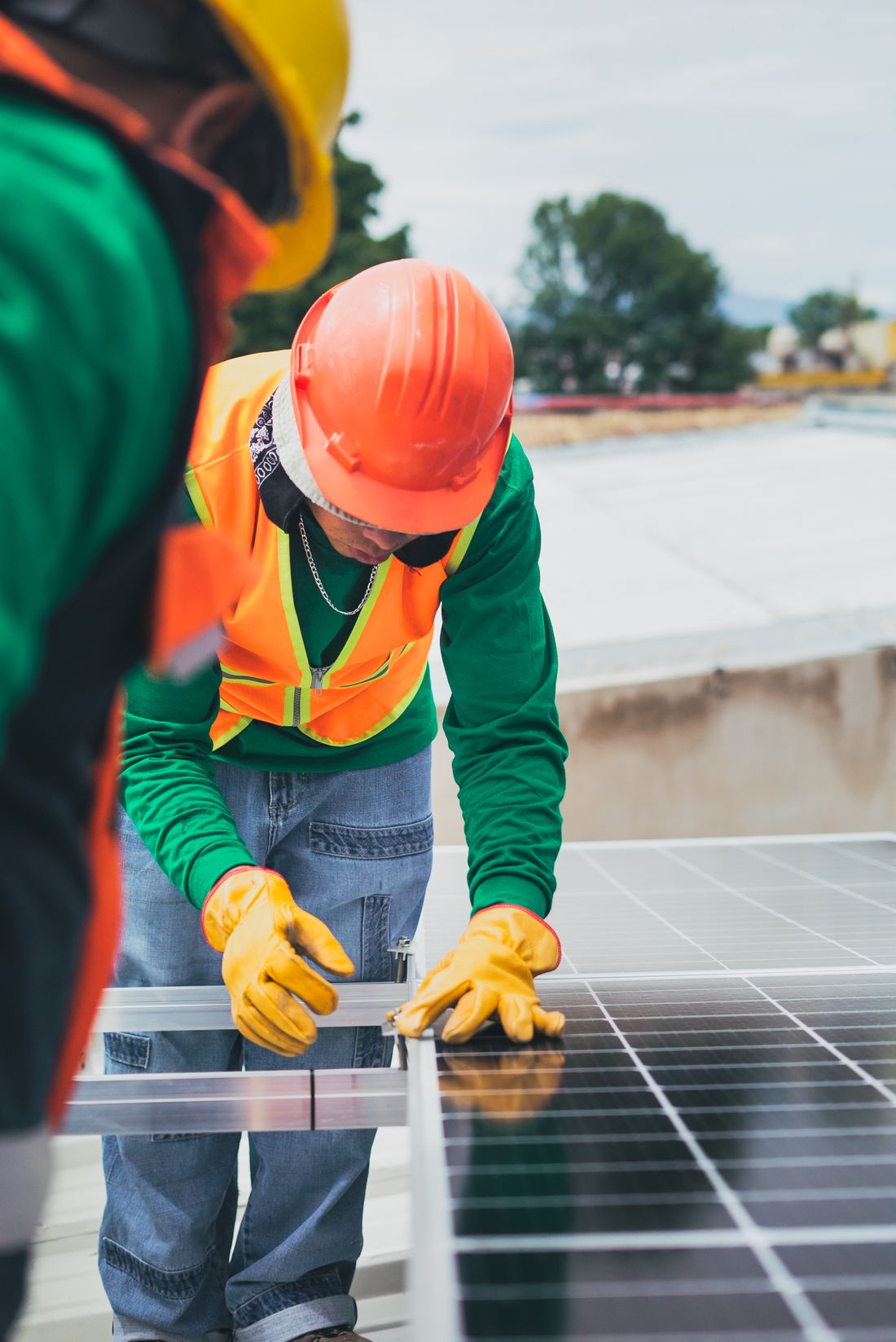 Utilities, energy and solar field service
